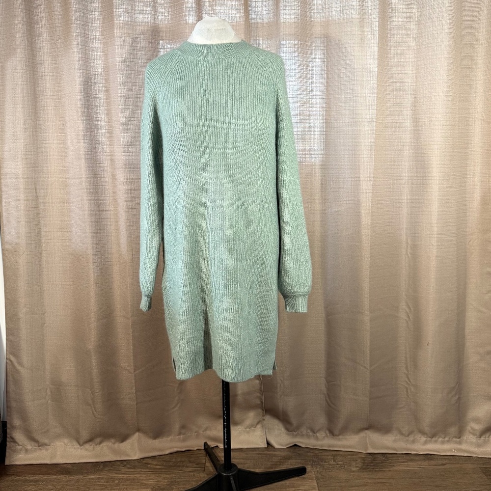 H&M | Sweater Dress | M